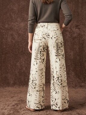 Women’s Wide Leg Leopard / Animal Print Jeans 9 / 29 NWT Refrain